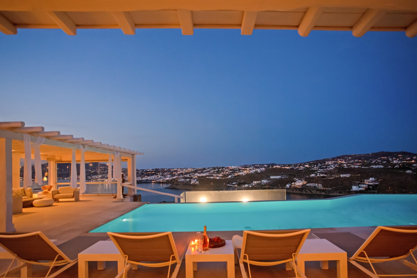 Villa Anemone Mykonos - Luxury Villa for large groups, 2 pools