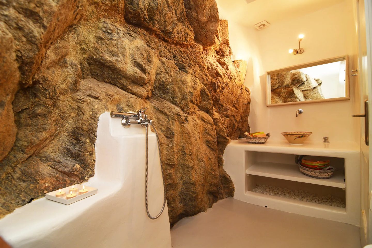 Villa Desire III Mykonos -3 bedroom villa with shared pool, Psarou