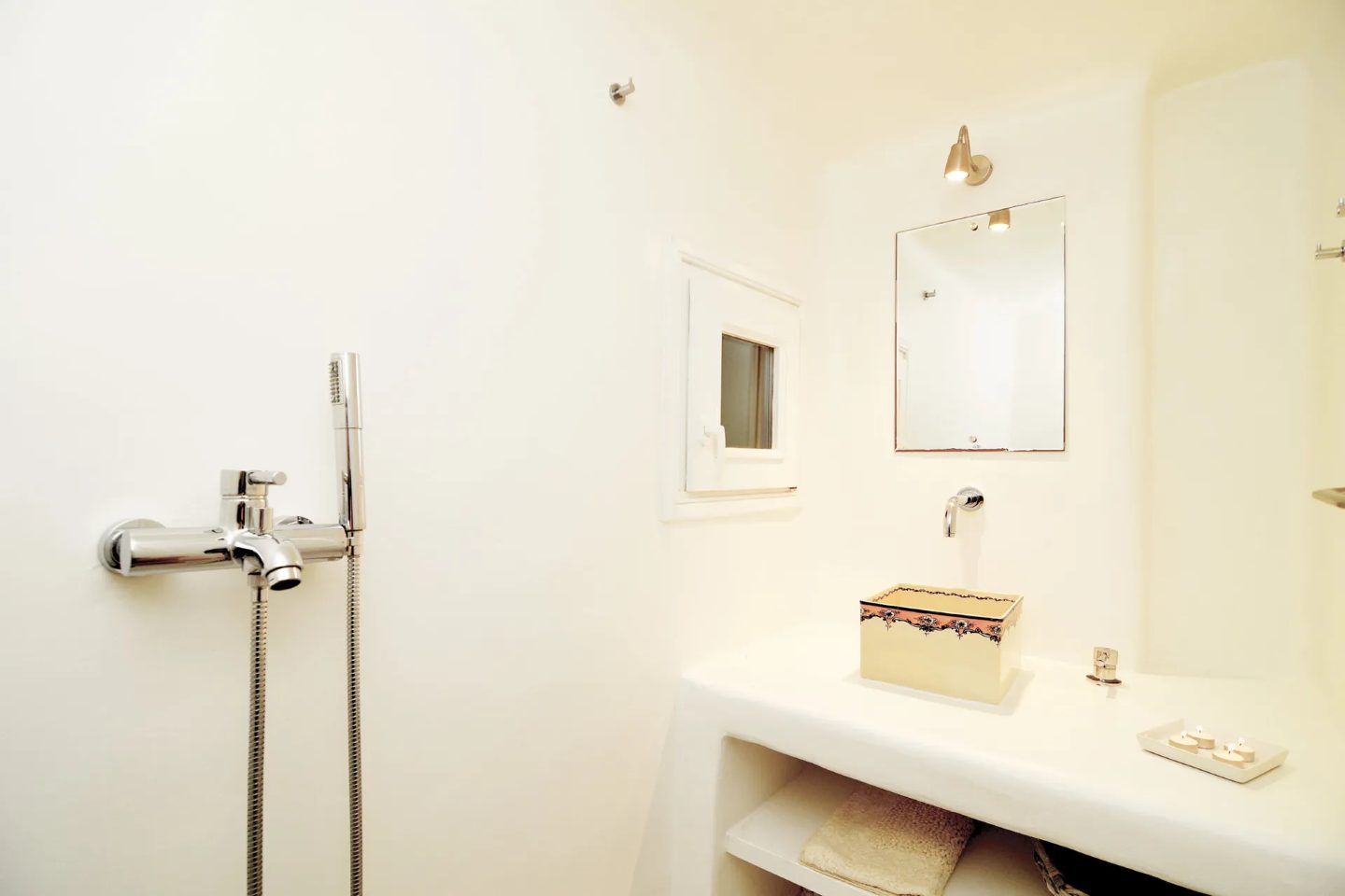 Villa Desire III Mykonos -3 bedroom villa with shared pool, Psarou