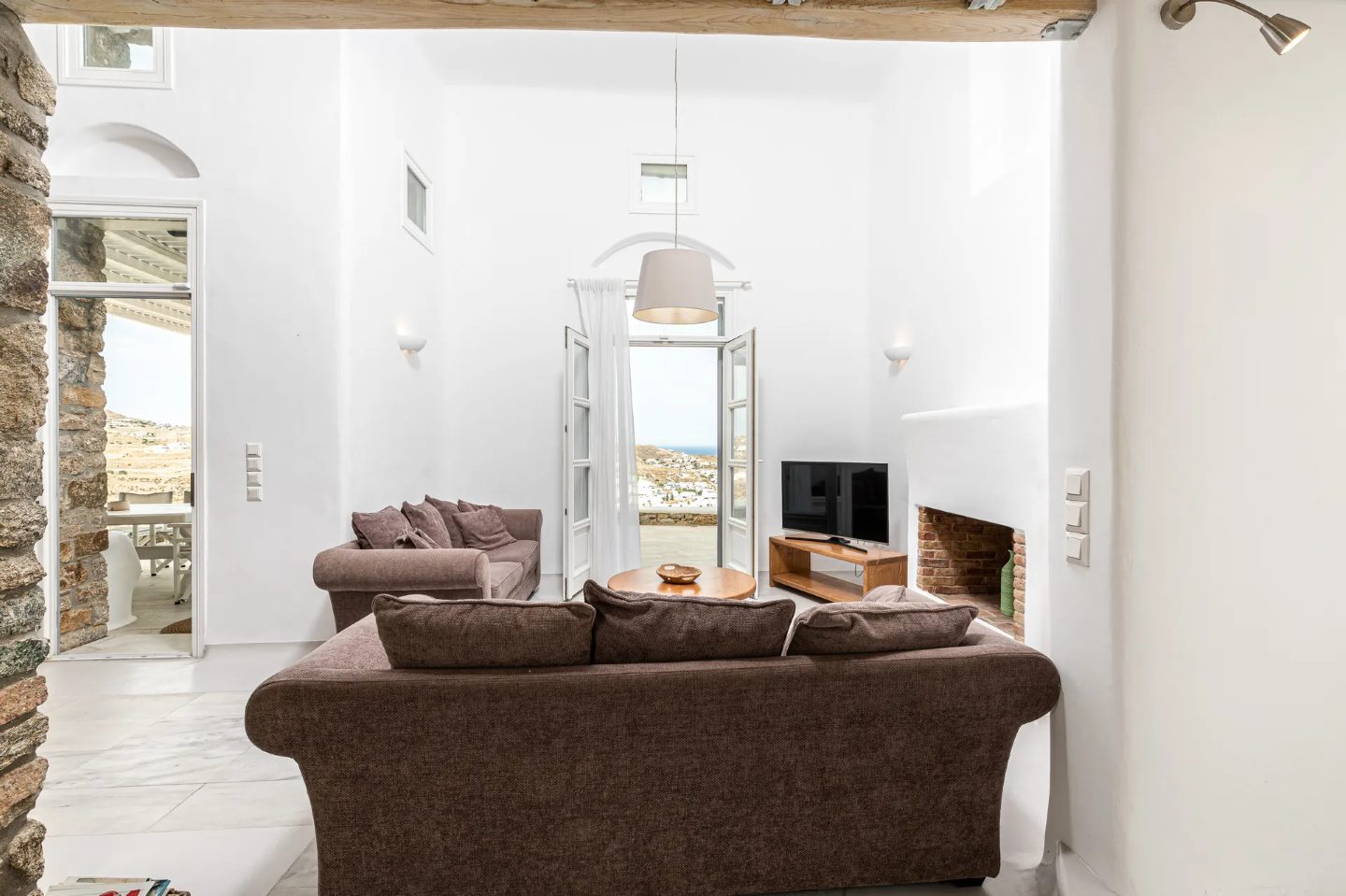 Villa Desire III Mykonos -3 bedroom villa with shared pool, Psarou