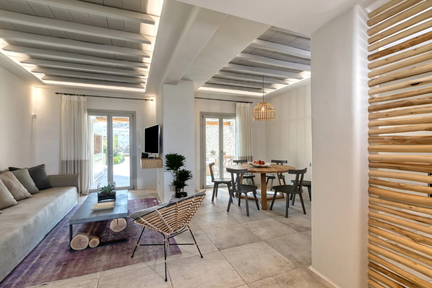 Villa Levandes Mykonos - 4 bedroom property with view & Jacuzzi