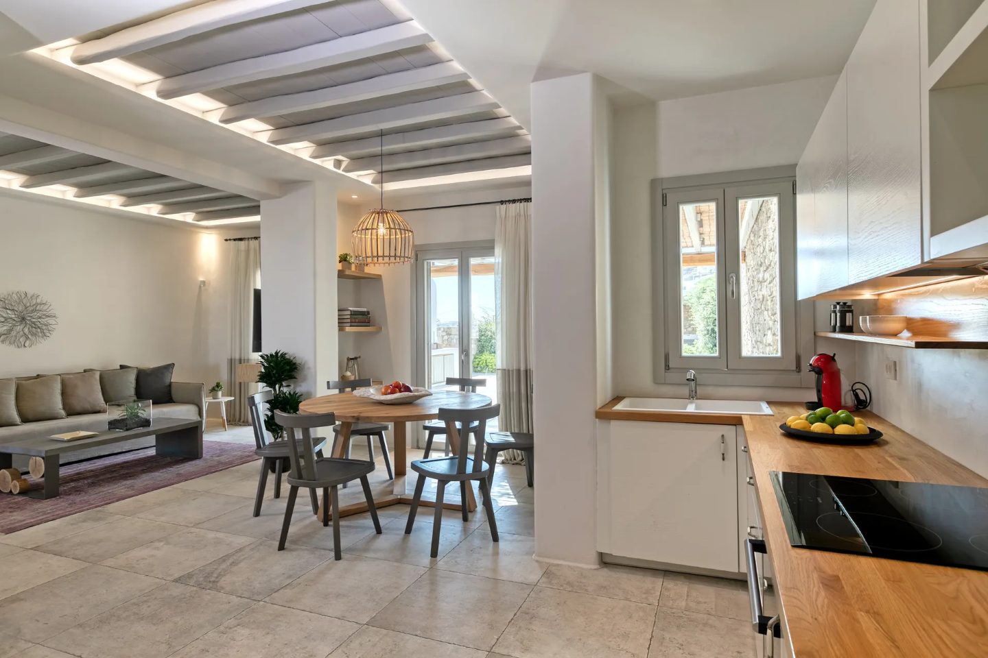Villa Levandes Mykonos - 4 bedroom property with view & Jacuzzi