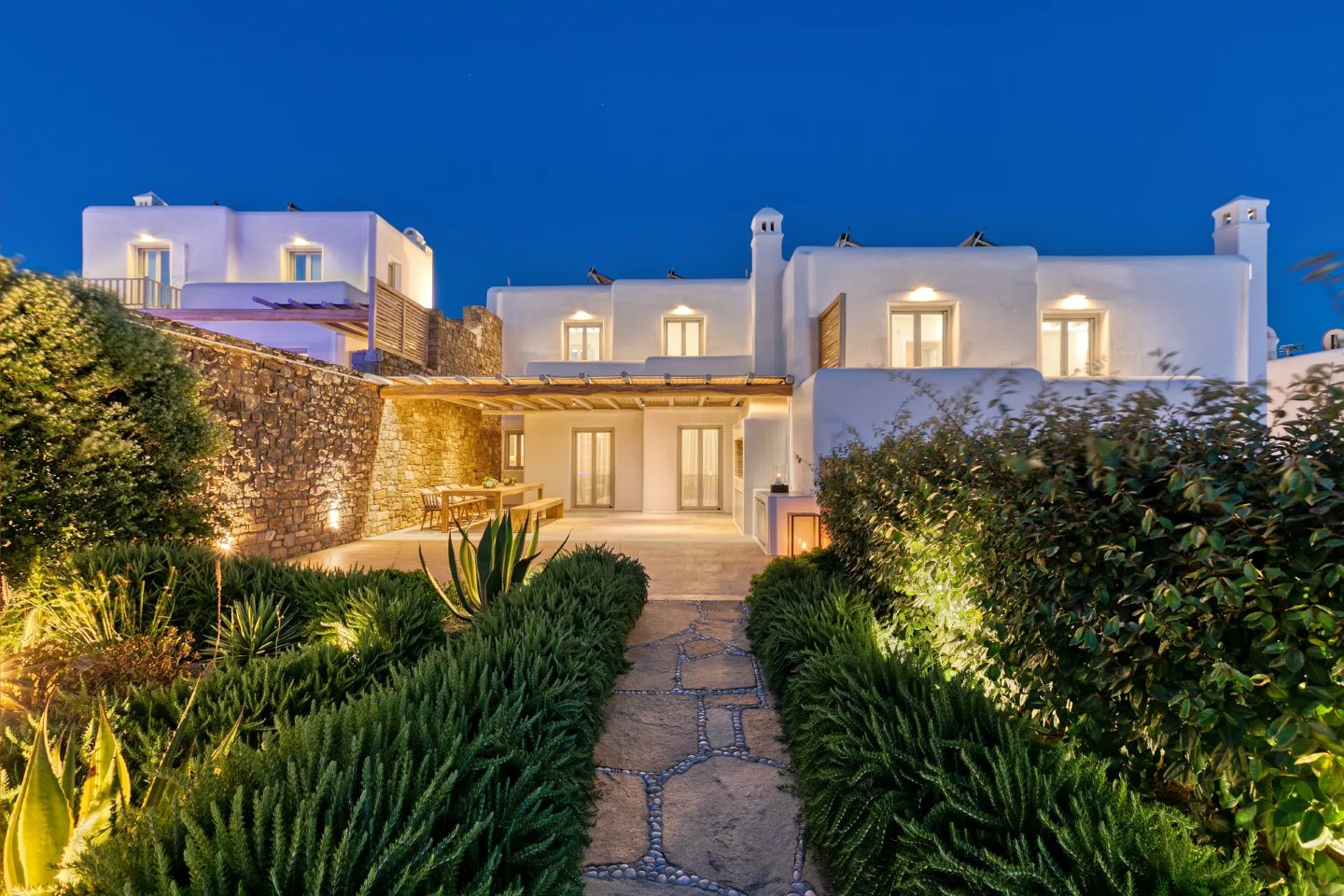 Villa Levandes Mykonos - 4 bedroom property with view & Jacuzzi