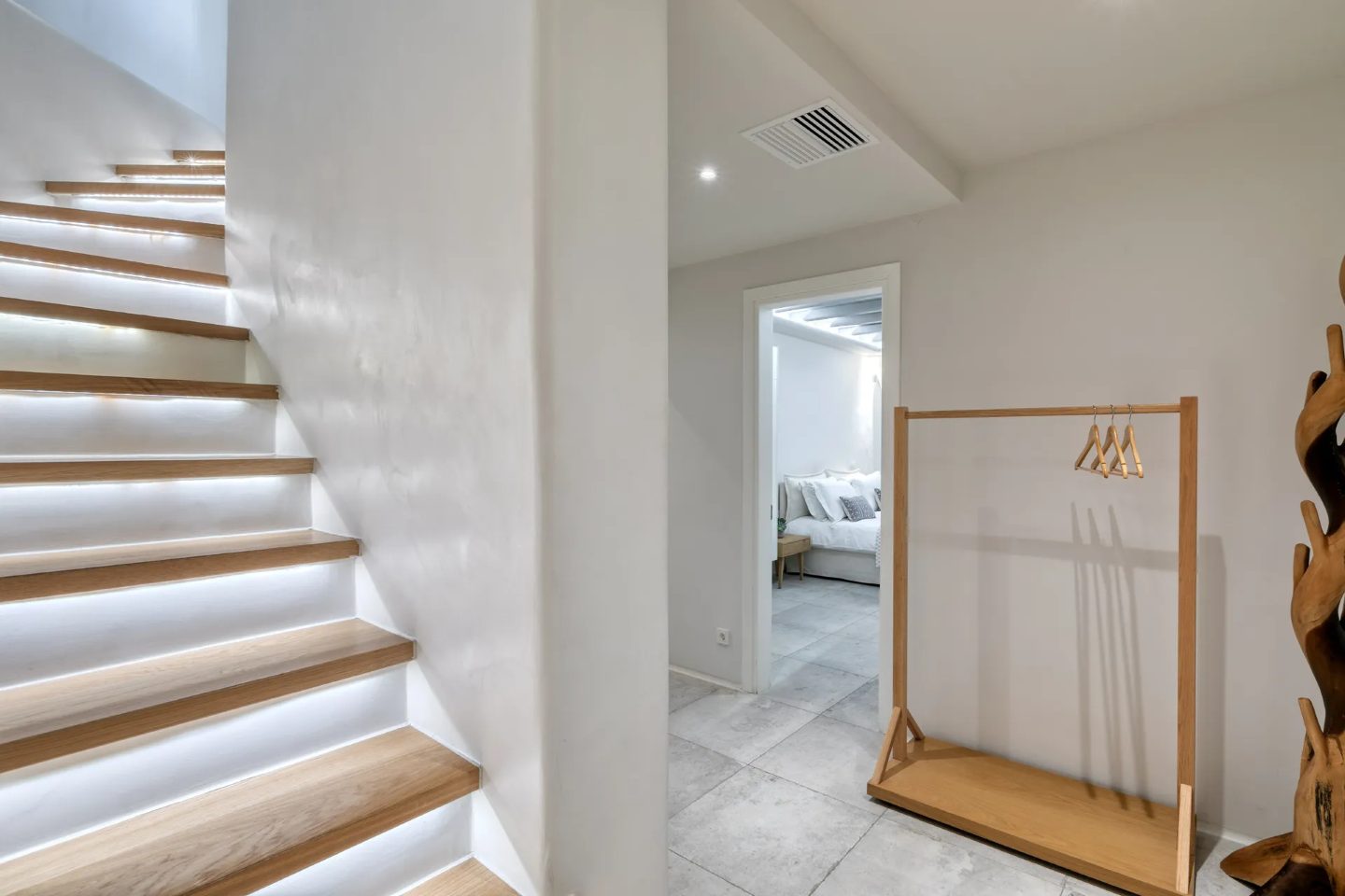 Villa Levandes Mykonos - 4 bedroom property with view & Jacuzzi