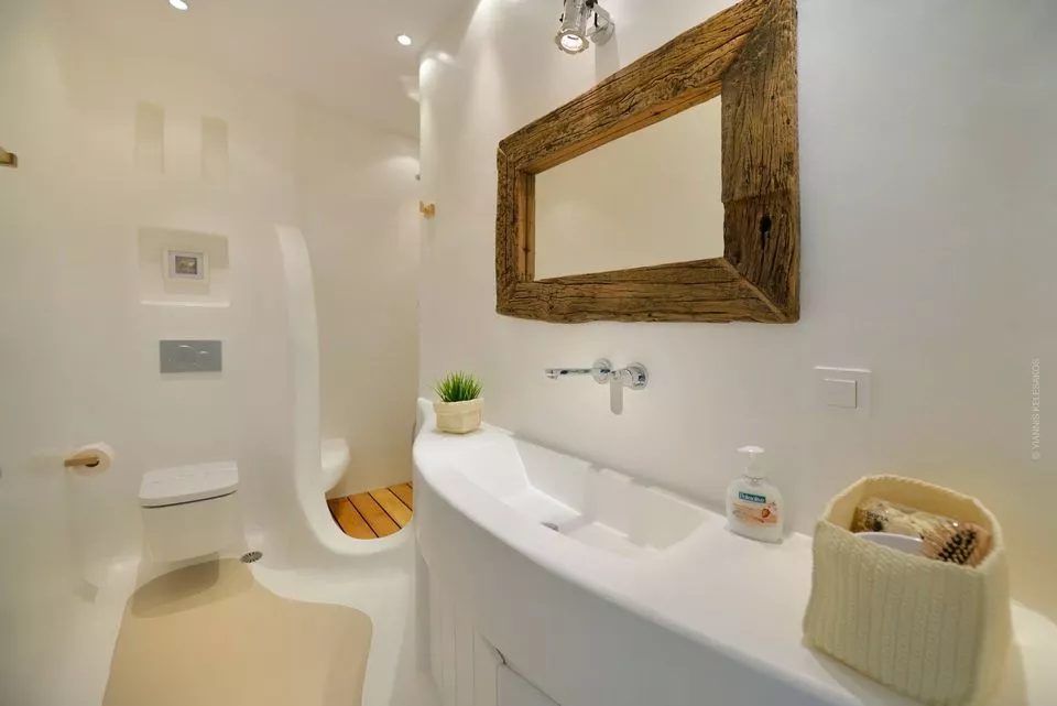 Villa Pathos Mykonos - 4 bedroom family property over Elia Beach