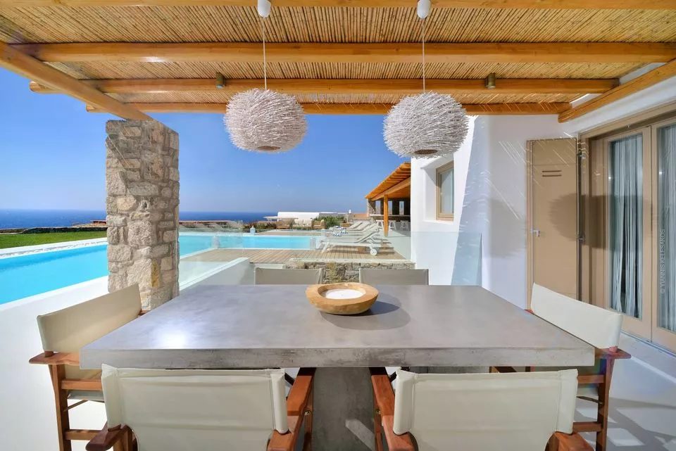 Villa Pathos Mykonos - 4 bedroom family property over Elia Beach