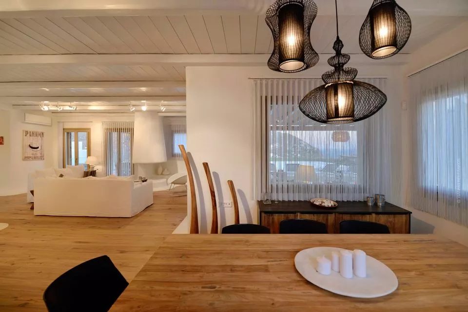 Villa Pathos Mykonos - 4 bedroom family property over Elia Beach