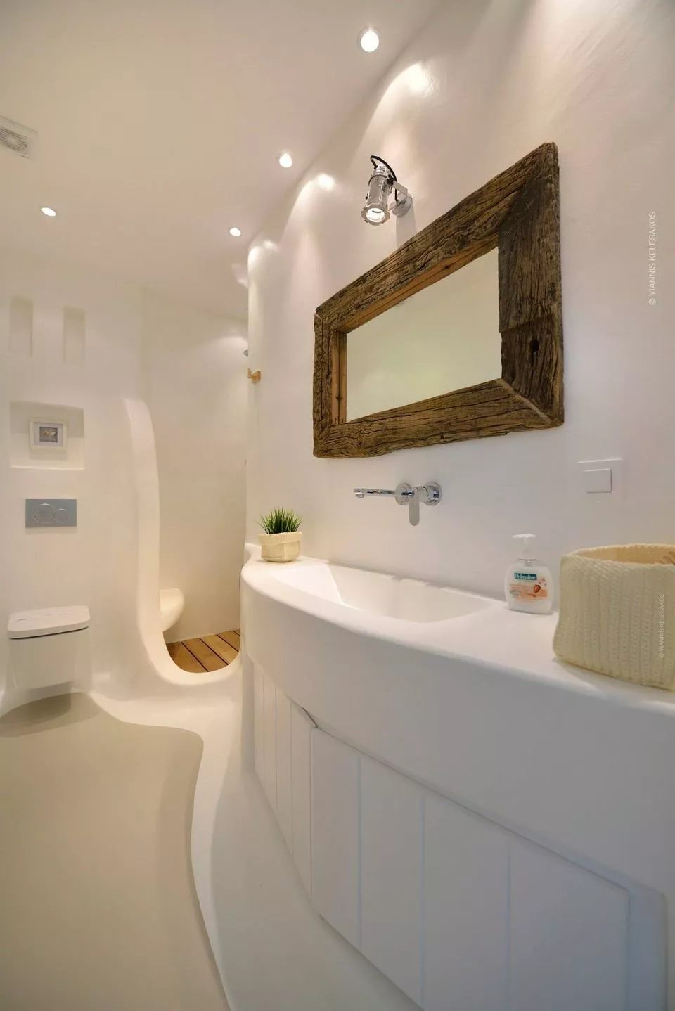 Villa Pathos Mykonos - 4 bedroom family property over Elia Beach
