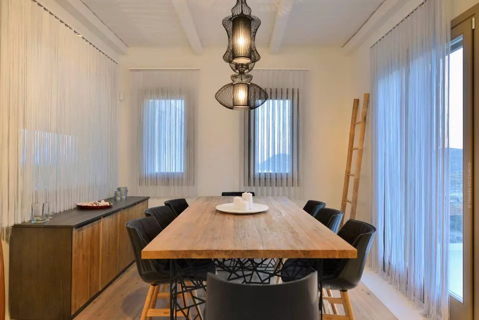 Villa Pathos Mykonos - 4 bedroom family property over Elia Beach