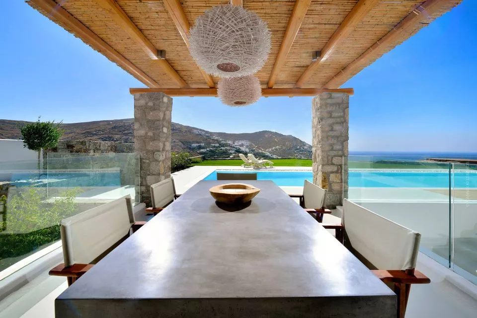 Villa Pathos Mykonos - 4 bedroom family property over Elia Beach