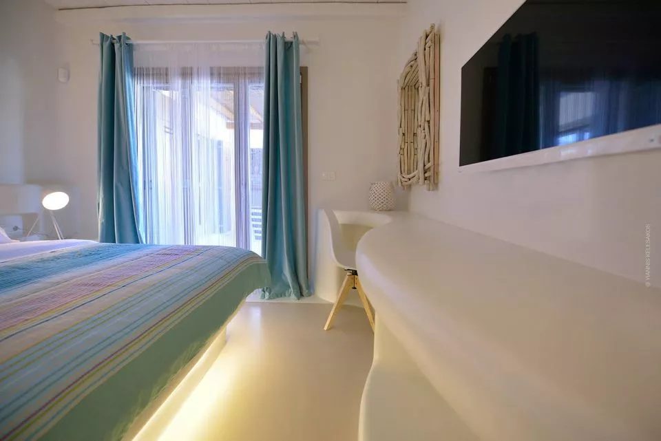 Villa Pathos Mykonos - 4 bedroom family property over Elia Beach