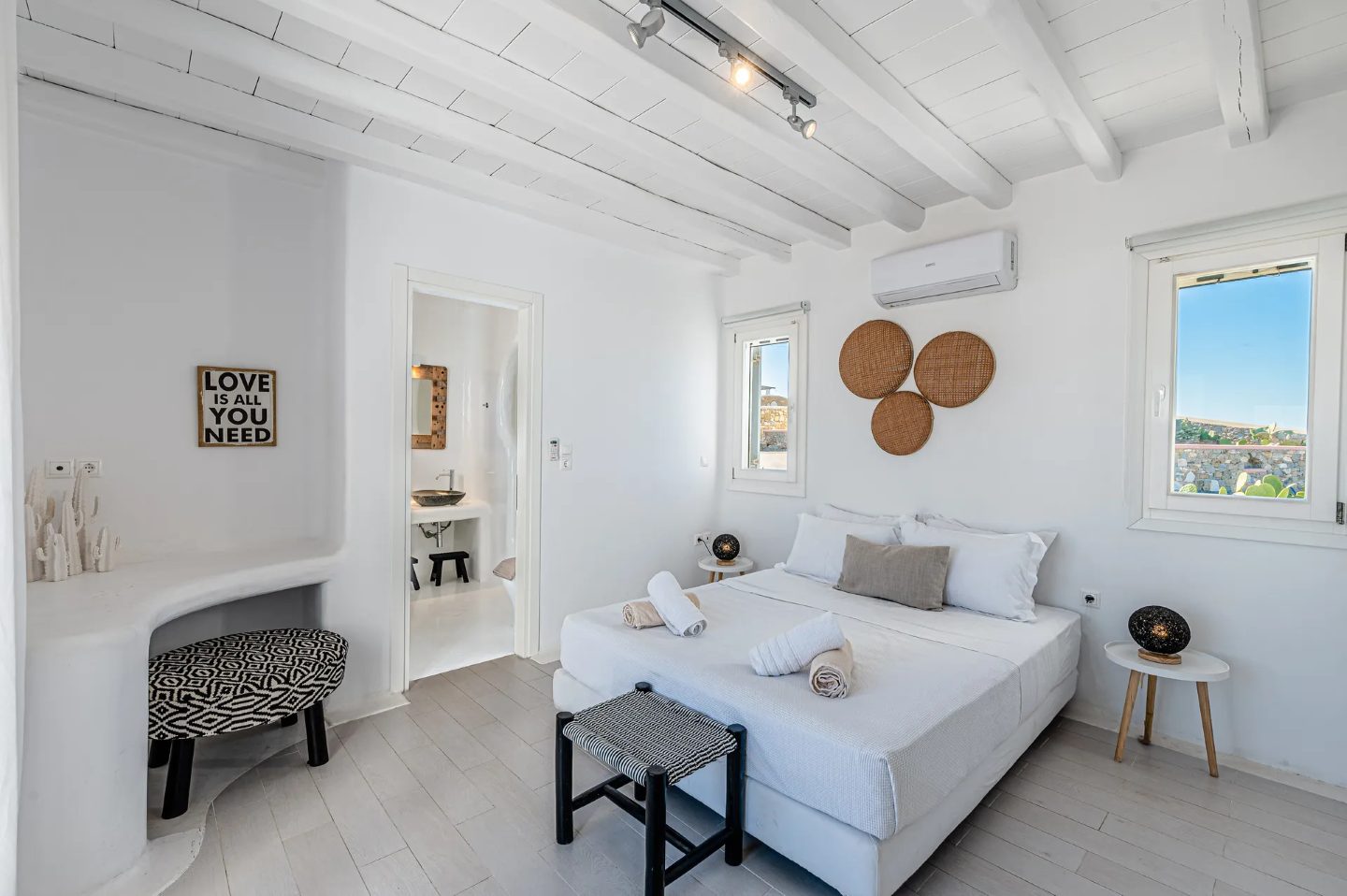 Villa Stone Mykonos - 5 berdoom villa | View of Mykonos Windmills