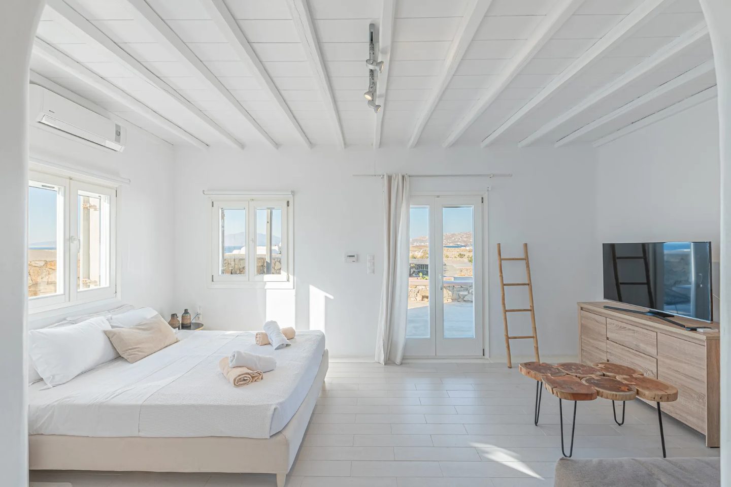 Villa Stone Mykonos - 5 berdoom villa | View of Mykonos Windmills