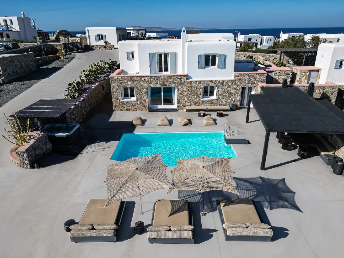 Villa Stone Mykonos - 5 berdoom villa | View of Mykonos Windmills