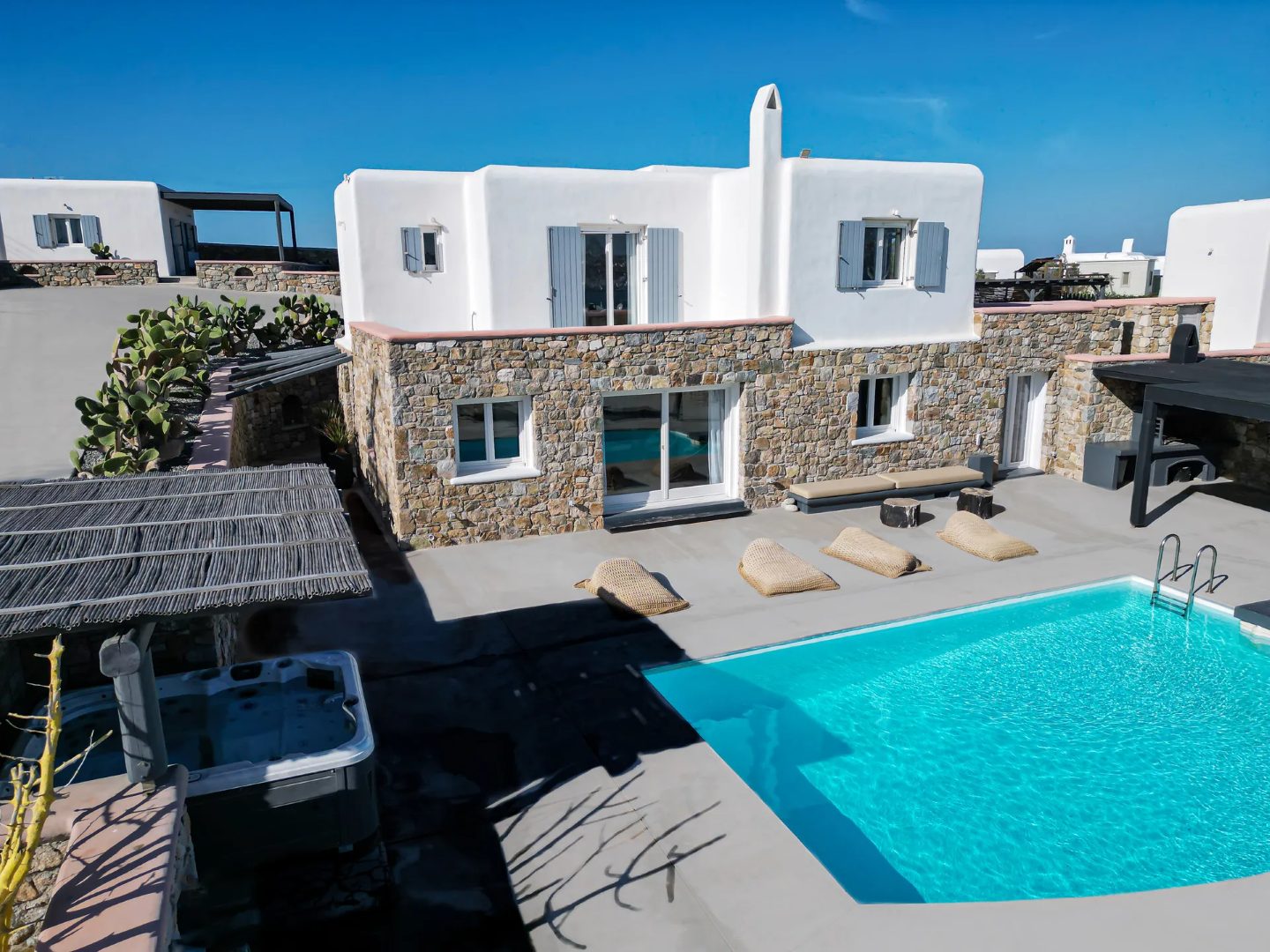 Villa Stone Mykonos - 5 berdoom villa | View of Mykonos Windmills