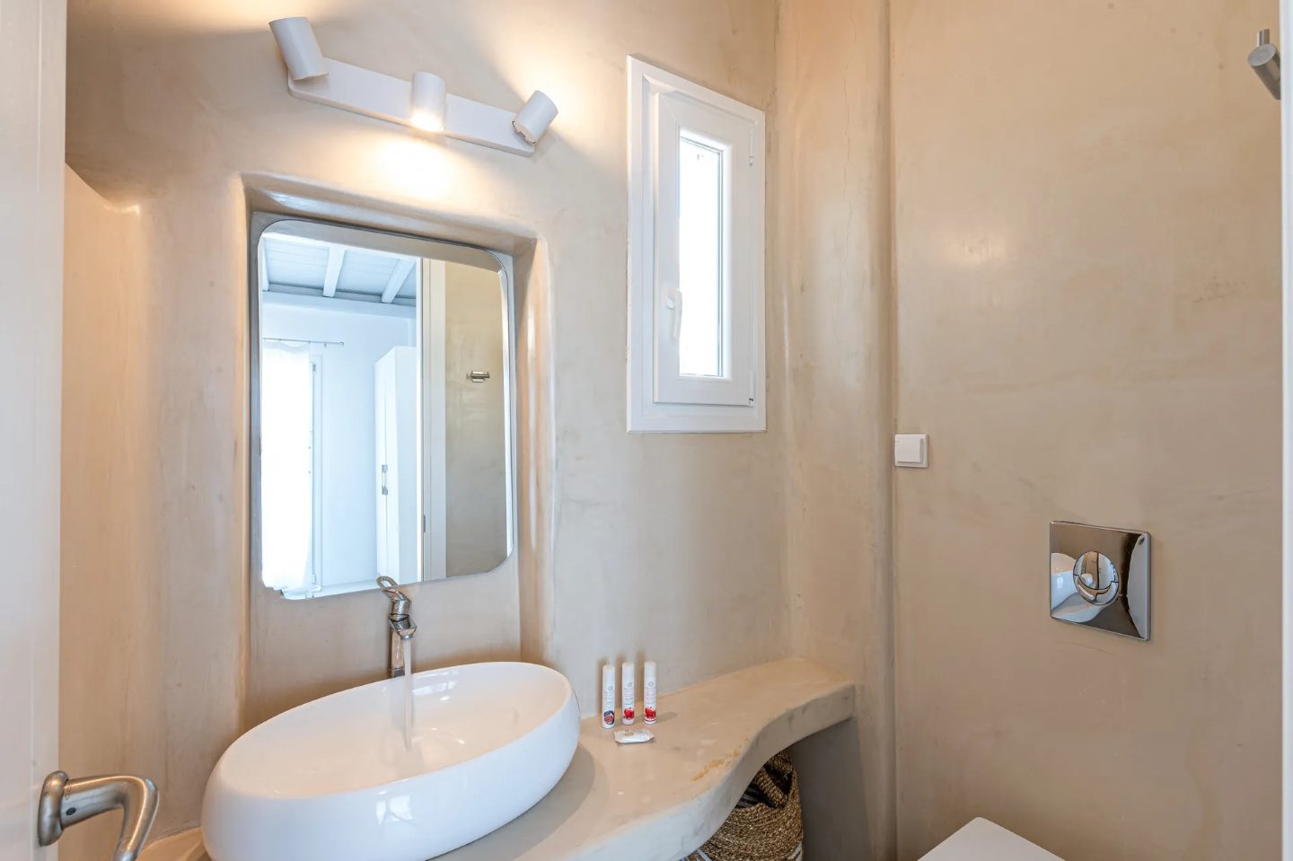 Villa Tulip in Mykonos island - Book now at the best rate online!