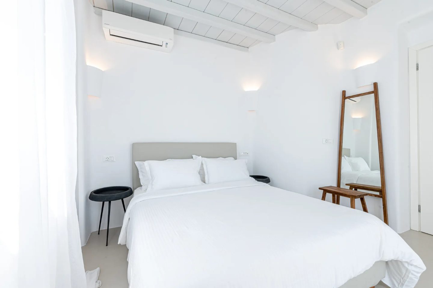 Villa Tulip in Mykonos island - Book now at the best rate online!