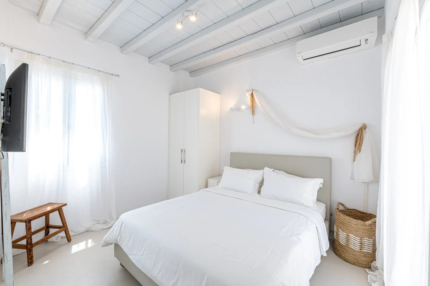 Villa Tulip in Mykonos island - Book now at the best rate online!