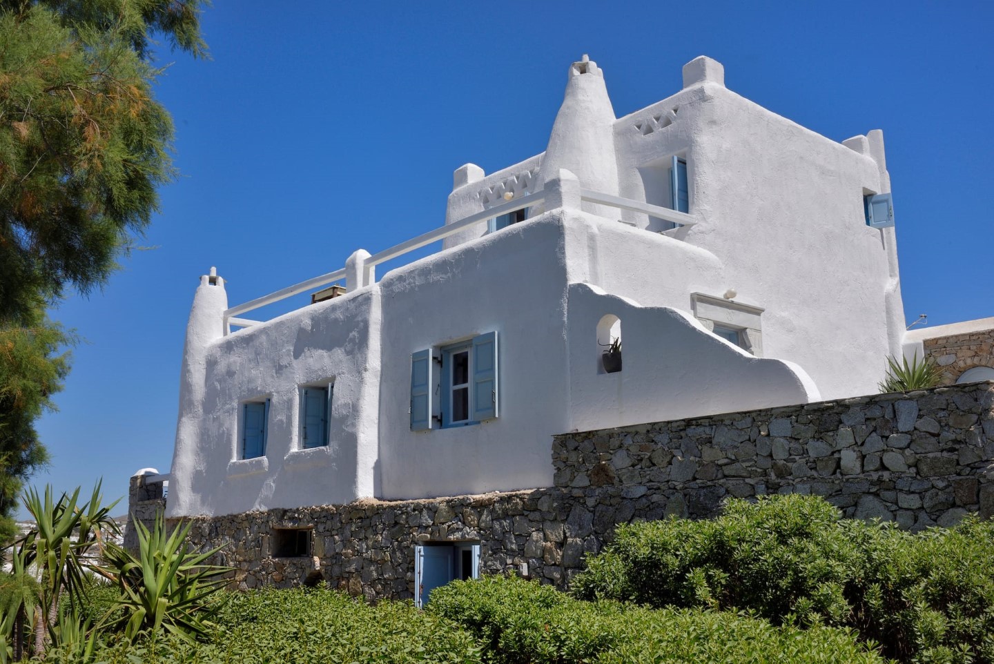Villa Kanalia Mykonos is a superb 7 bedroom villa with sea view