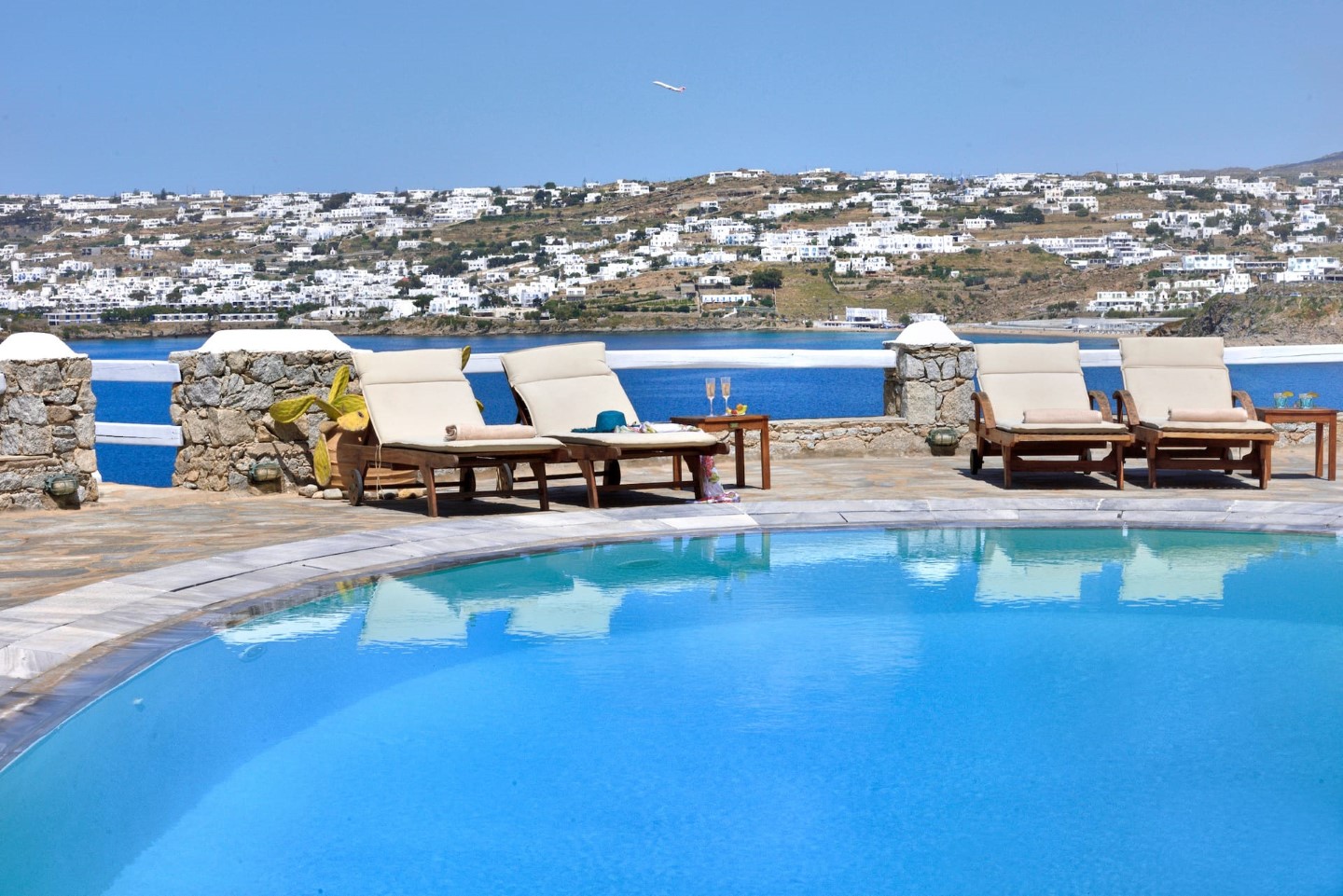 Villa Kanalia Mykonos is a superb 7 bedroom villa with sea view
