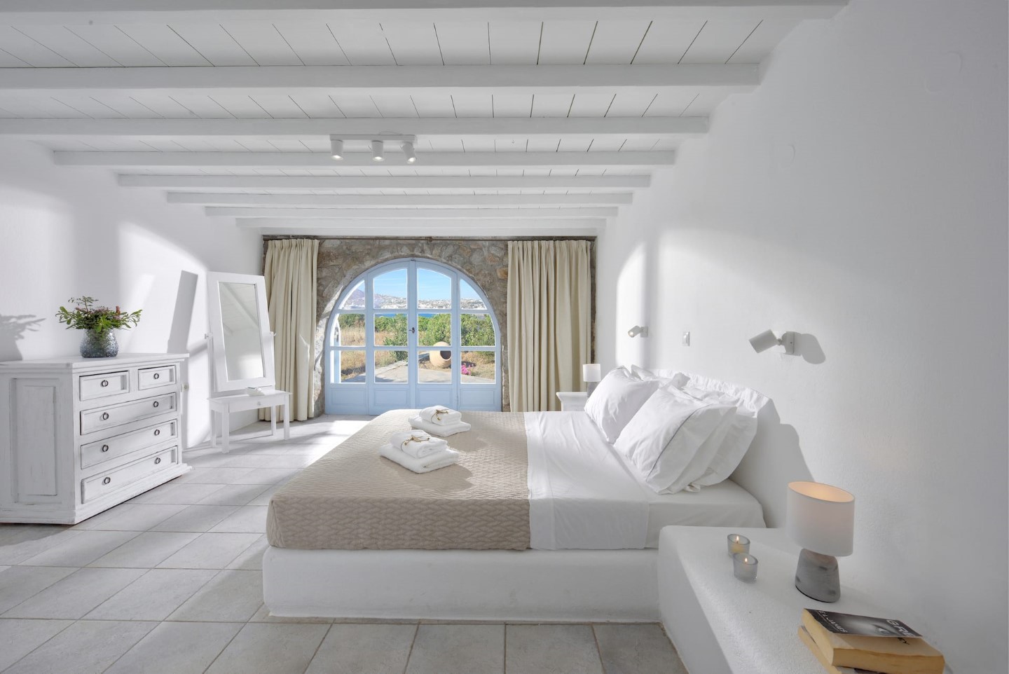 Villa Kanalia Mykonos is a superb 7 bedroom villa with sea view