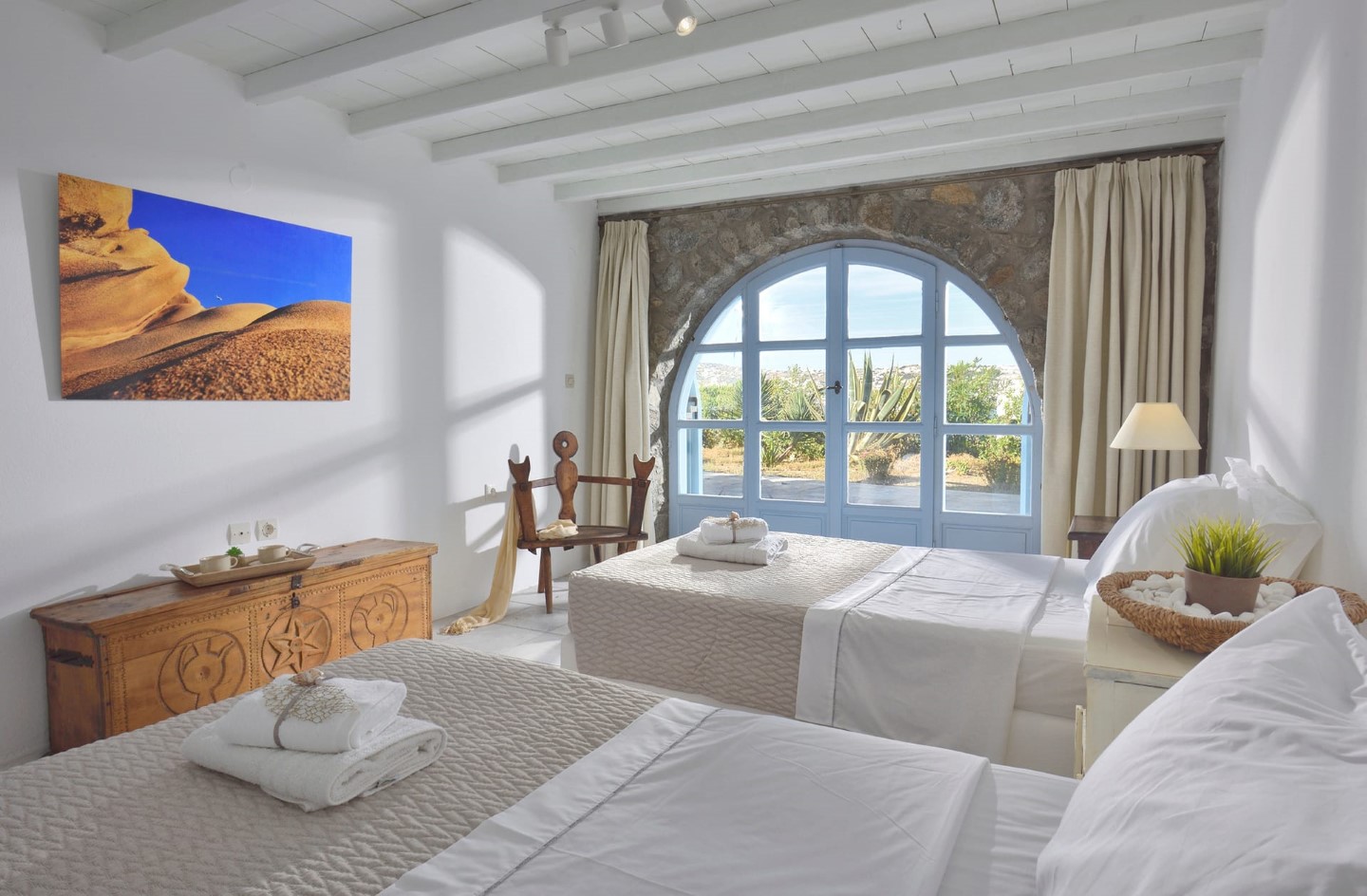 Villa Kanalia Mykonos is a superb 7 bedroom villa with sea view