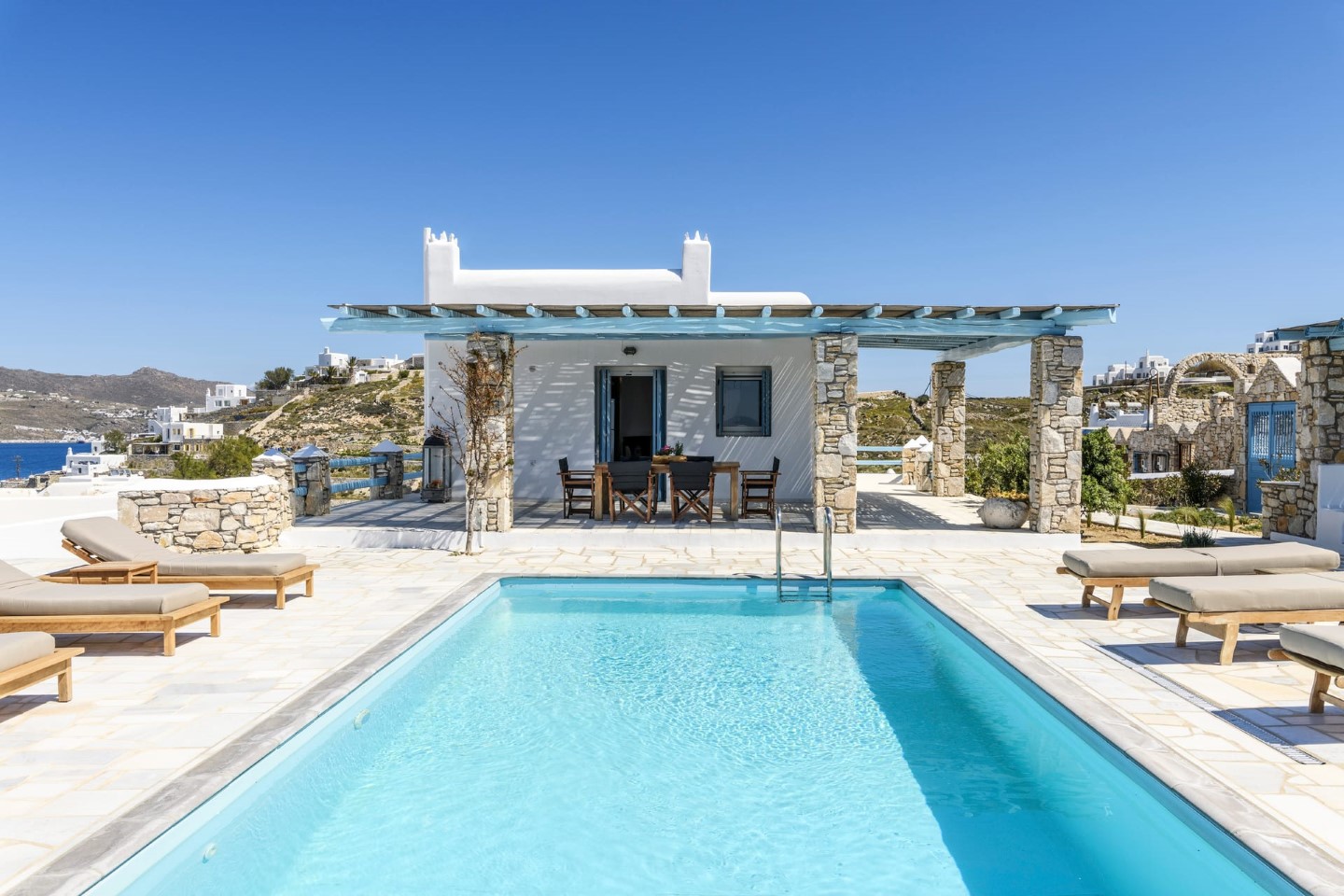 Villa White Star Mykonos | 4-Bed Luxury Villa with Pool & Town View