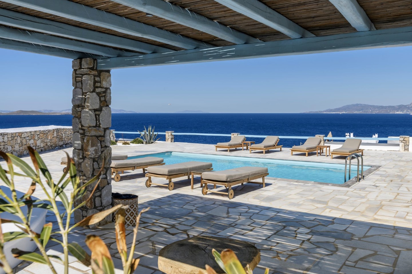 Villa White Star Mykonos | 4-Bed Luxury Villa with Pool & Town View