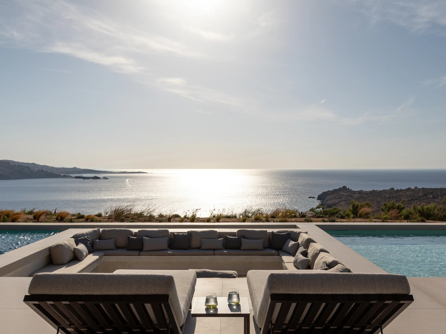 Villa Apollo Light