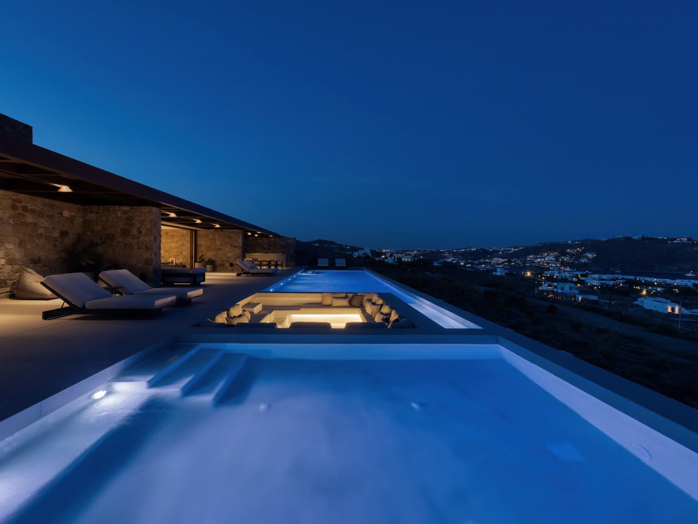 Villa Apollo Light