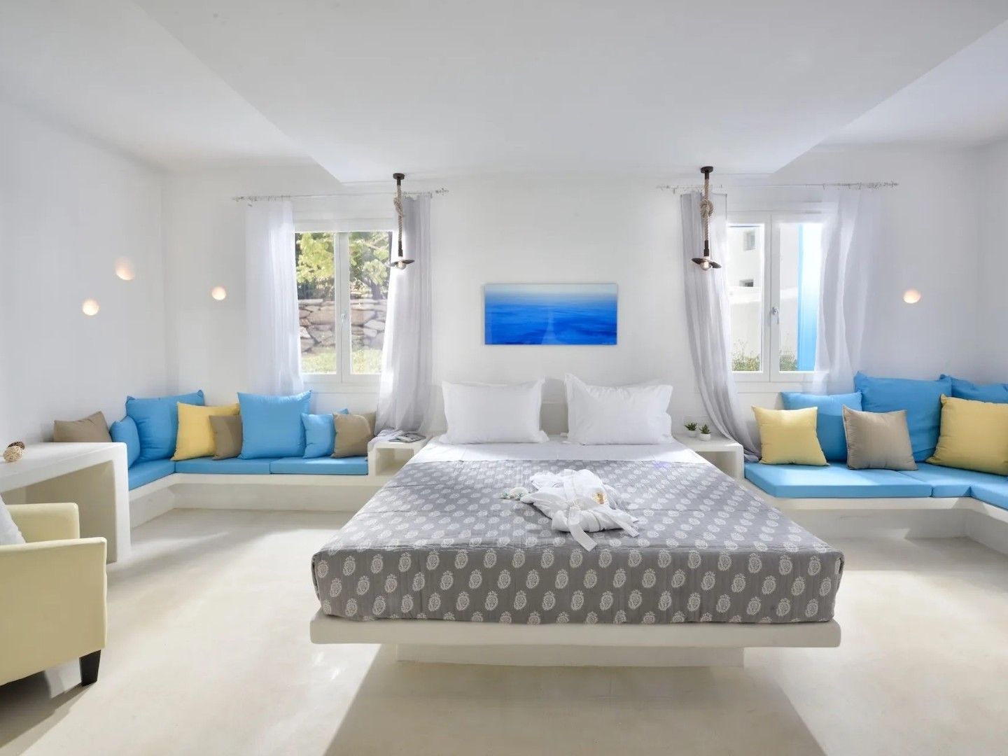 Villa Leonidas Mykonos | 2-Bed Luxury Villa with Pool into Town