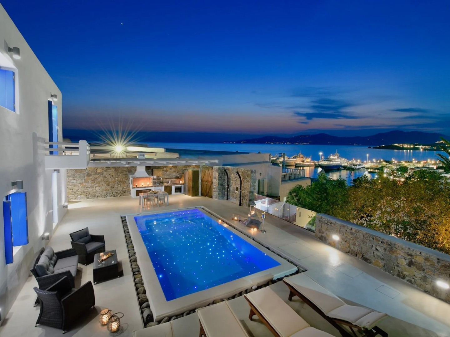 Villa Leonidas Mykonos | 2-Bed Luxury Villa with Pool into Town