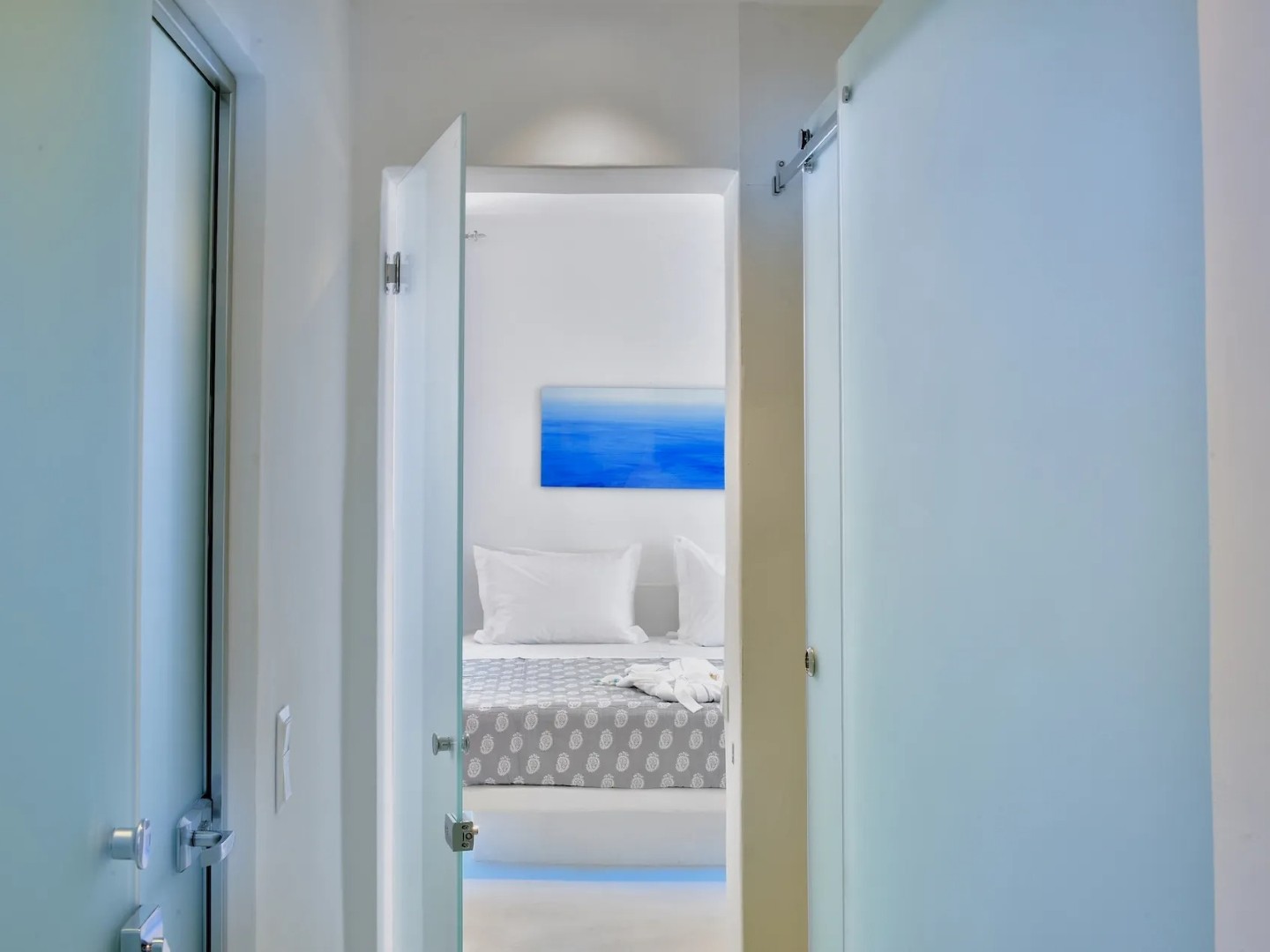 Villa Leonidas Mykonos | 2-Bed Luxury Villa with Pool into Town