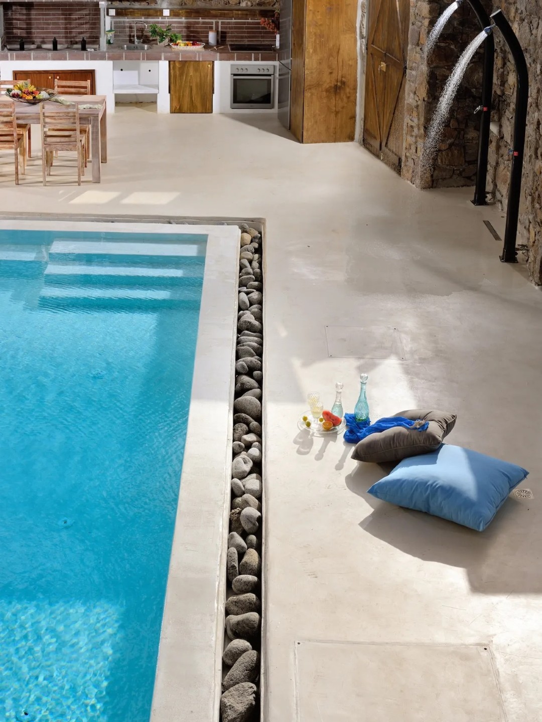 Villa Leonidas Mykonos | 2-Bed Luxury Villa with Pool into Town