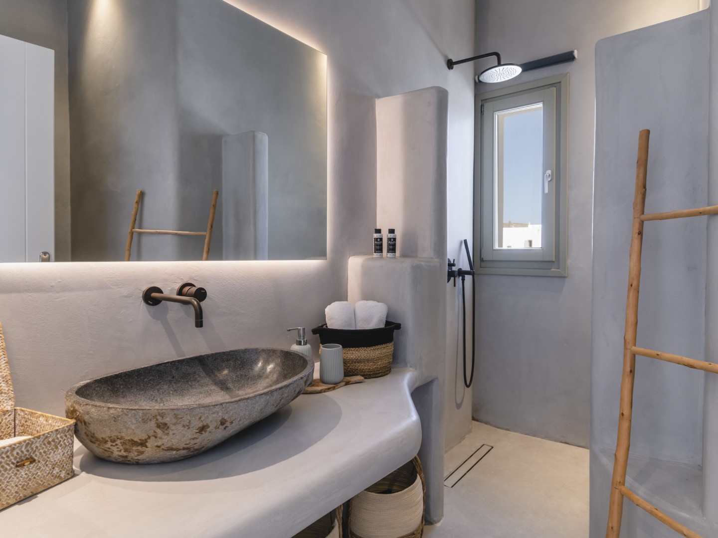 Villa Castle Mykonos | 6-Bed Luxury Villa in Kastro with Infinity Pool