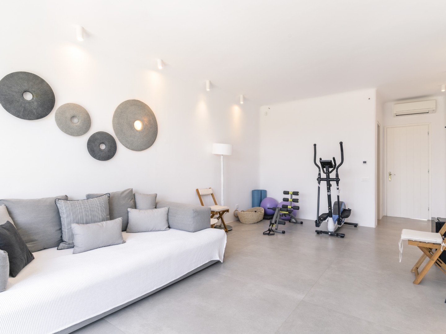 Villa Castle Mykonos | 6-Bed Luxury Villa in Kastro with Infinity Pool
