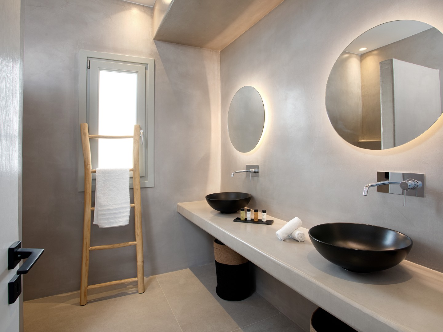 Villa Miracle Mykonos | Luxury Villa for 11 guests at Super Paradise