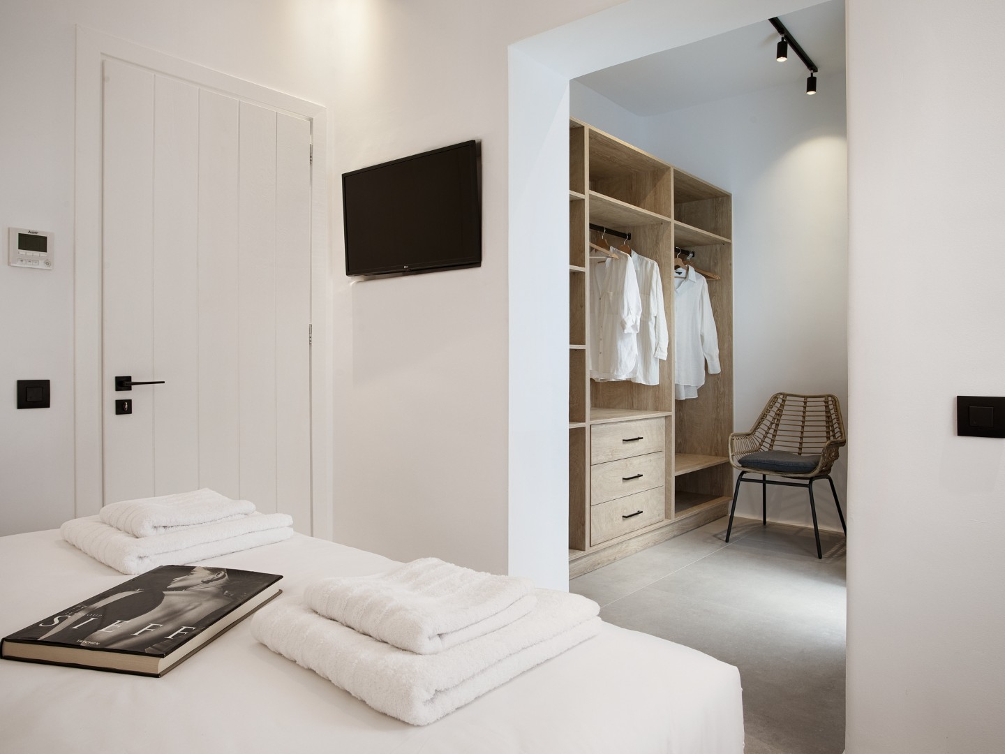 Villa Miracle Mykonos | Luxury Villa for 11 guests at Super Paradise