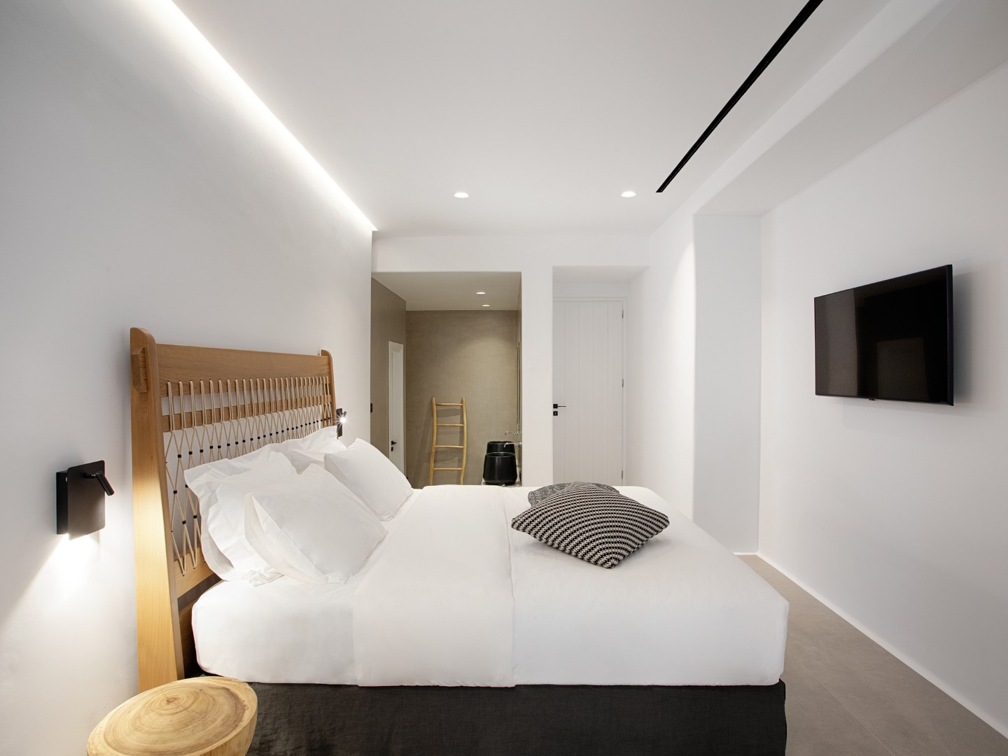 Villa Miracle Mykonos | Luxury Villa for 11 guests at Super Paradise