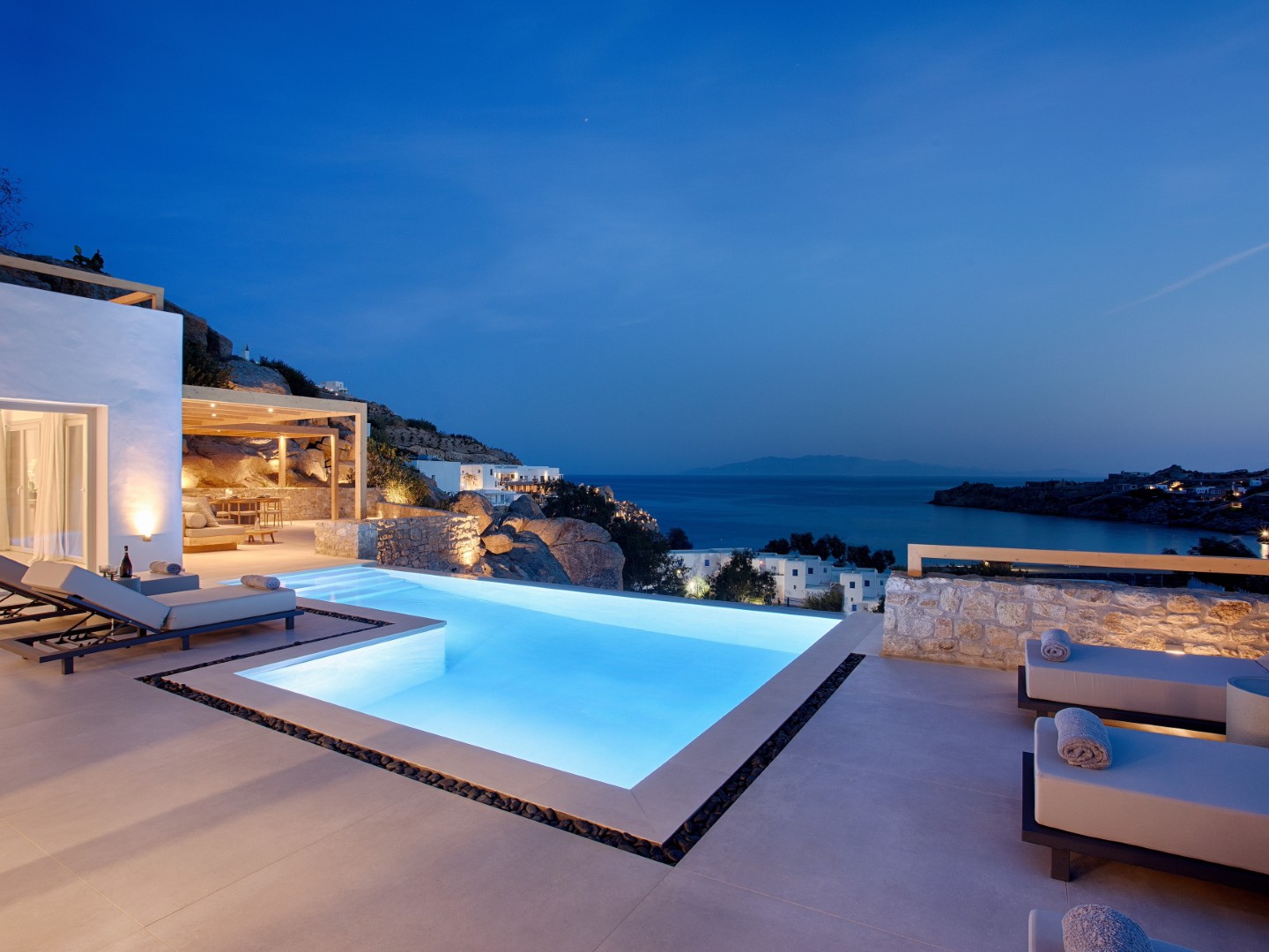 Villa Miracle Mykonos | Luxury Villa for 11 guests at Super Paradise