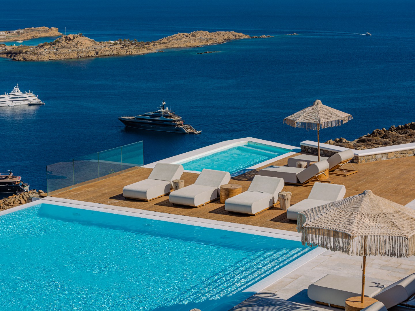 Rent Villa Nafsithoi Mykonos | 10-Bed Luxury Rental