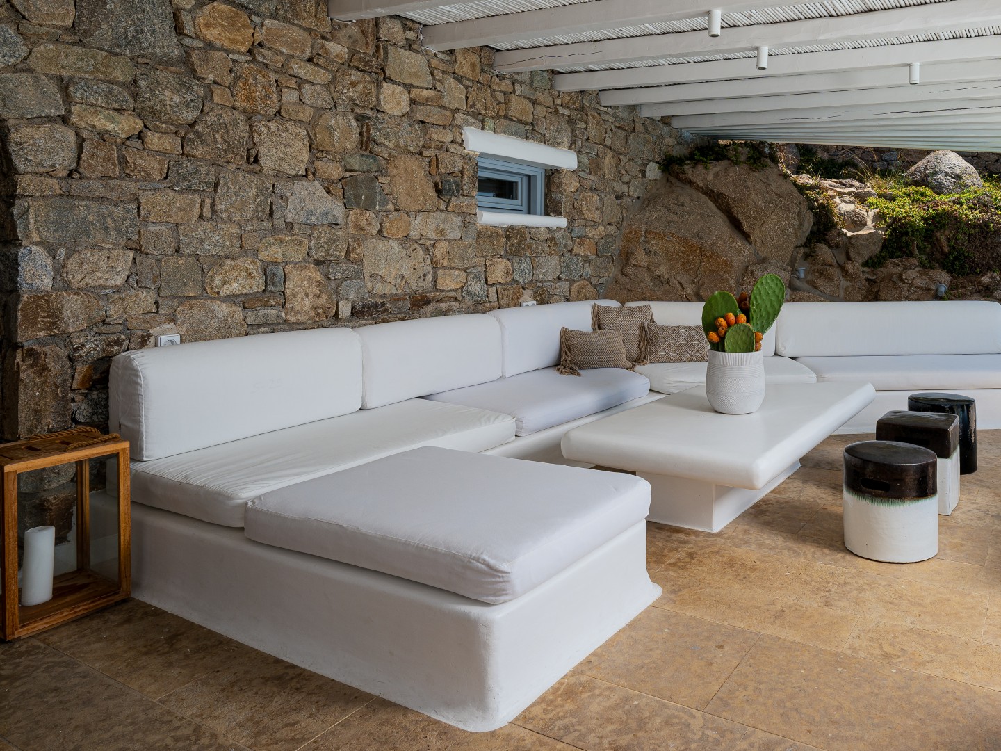 Rent Villa Sagini Mykonos | 8-Bed Luxury Villa Rental